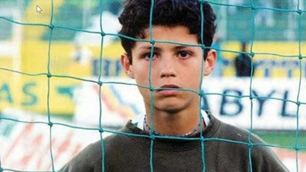 Ronaldo: Tuổi thơ dữ dội và tận cùng nỗi đau