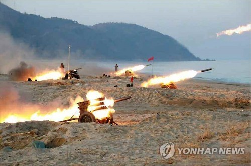 Kim Jong Un huấn luyện chiến đấu giữa đêm
