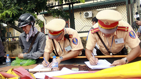 9 lỗi vi phạm giao thông xử phạt từ 1/1/2017