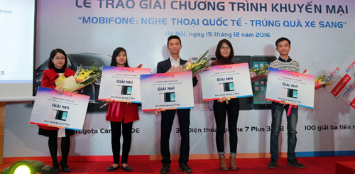 Lộ diện khách nghe thoại quốc tế, trúng xế sang từ MobiFone