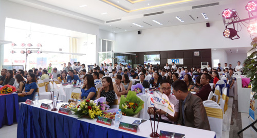 Giao nhà giao cả môi trường sống