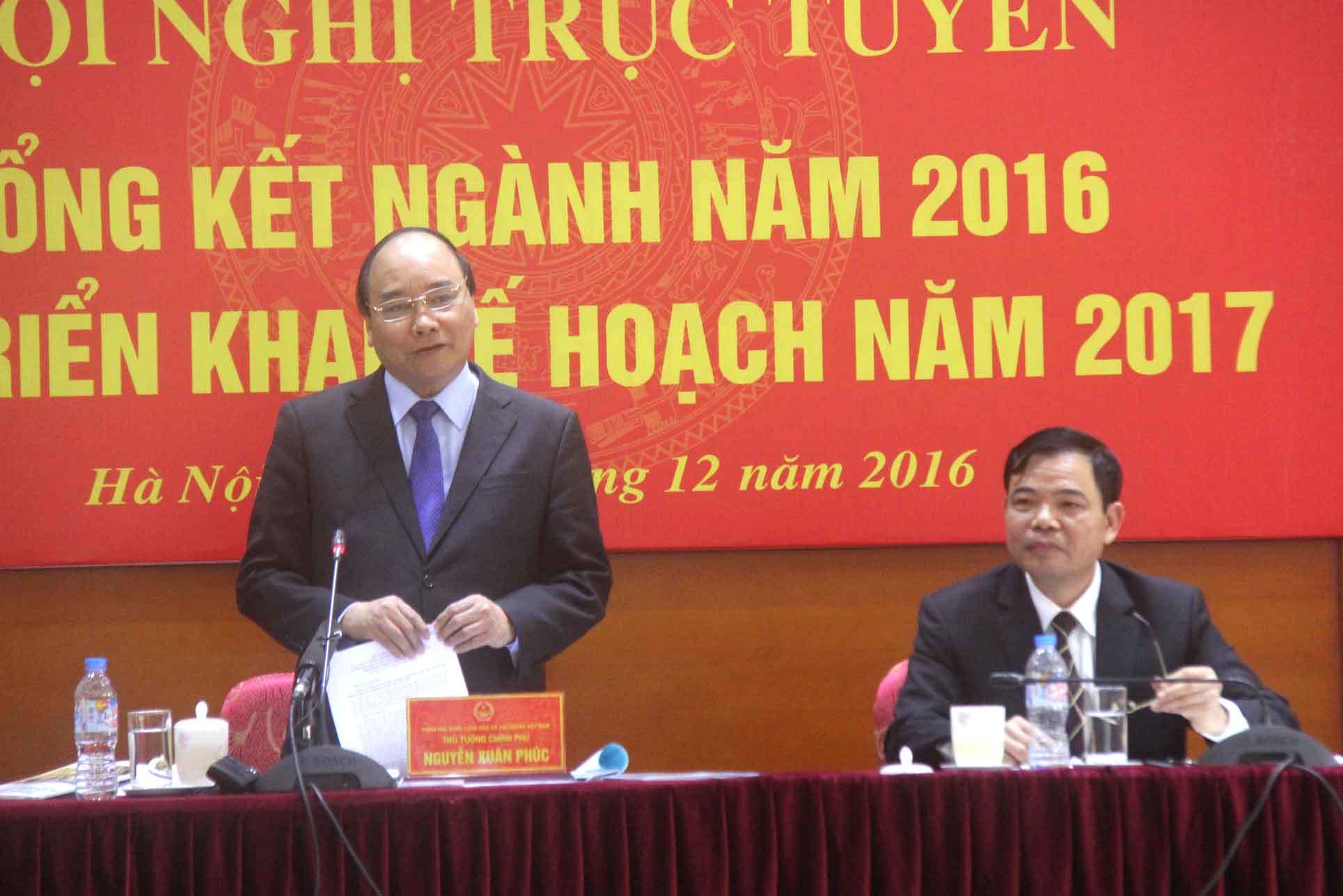 Thủ tướng Nguyễn Xuân Phúc: Cảm ơn nông dân, ngư dân, diêm dân