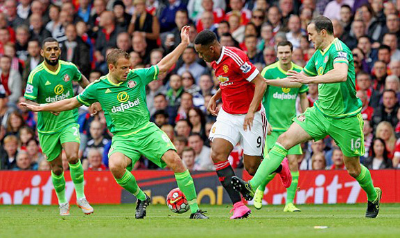 MU 0-0 Sunderland: Mata và Lingard đá chính (H1)