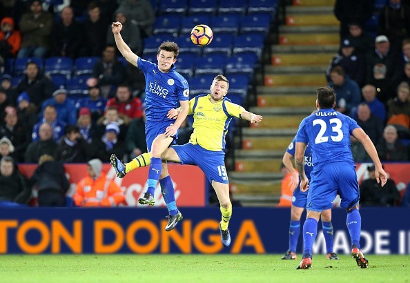 Thua đau Everton, ĐKVĐ Leicester tiếp tục rơi tự do