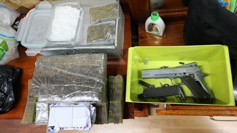 Hà Tĩnh: Thu lượng lớn ma túy cùng vũ khí nóng