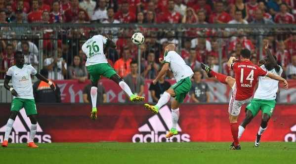 Top 10 pha ghi bàn tại Bundesliga năm 2016