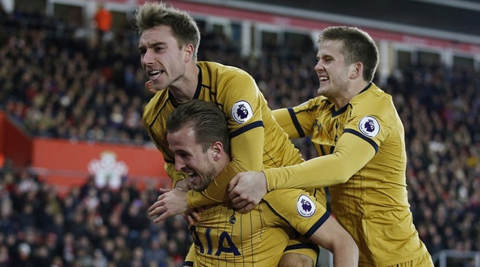 Tottenham thắng to khiến thầy trò Mourinho buồn lòng