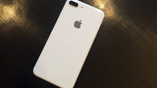 Xuất hiện phiên bản iPhone 7 và 7 Plus màu Jet White