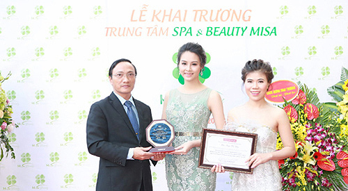 Hoa hậu biển Thùy Trang hé lộ bí mật làm đẹp