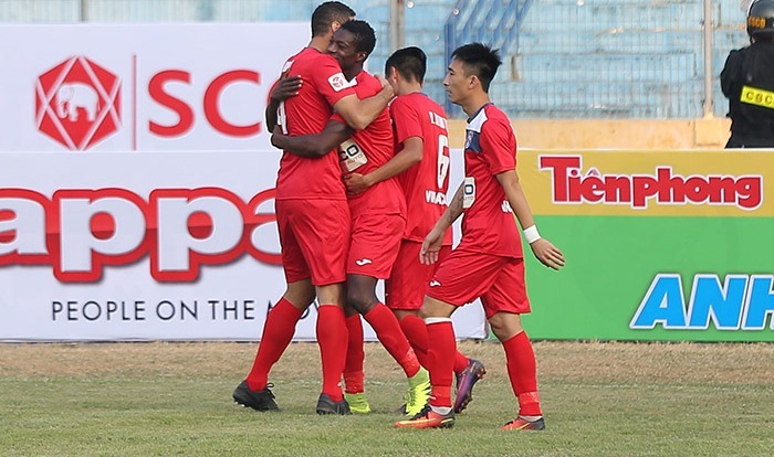Hà Nội FC vs Than Quảng Ninh phút thứ 3