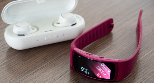 Samsung Gear Fit2 - ‘Trợ thủ’ tập luyện toàn năng