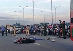 Đại lộ Võ Văn Kiệt tê liệt sau vụ tai nạn chết người