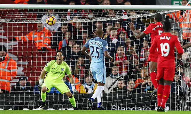 Tung đòn phủ đầu, Liverpool đánh gục Man City