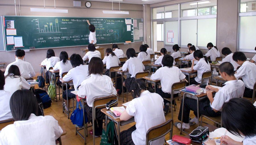Khoa NNVH Nhật Bản chào mừng Giảng viên và Sinh viên Nhật Bản đến trao đổi  kinh nghiệm giảng dạy và học tập tại Khoa
