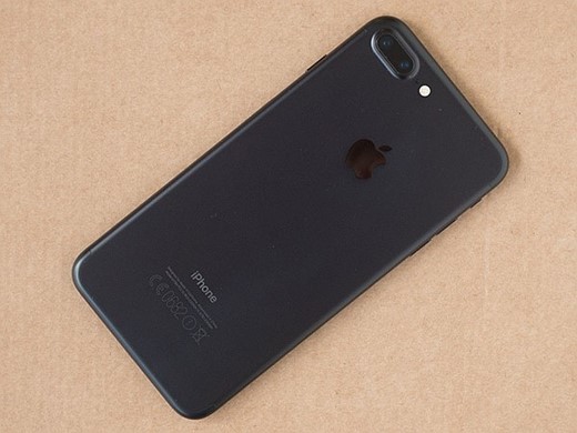 iPhone 7 Plus gặp vấn đề quá nhiệt và màn hình đen khi bật camera