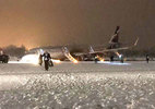 Máy bay Nga chở 174 người trượt khỏi đường băng