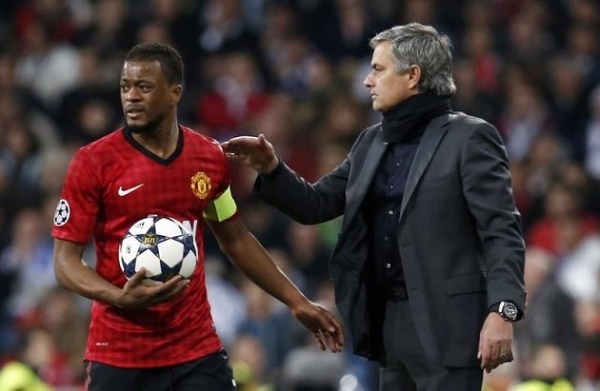 Tin chuyển nhượng 5/1: Evra gọi MU, Liverpool mở cờ trong bụng