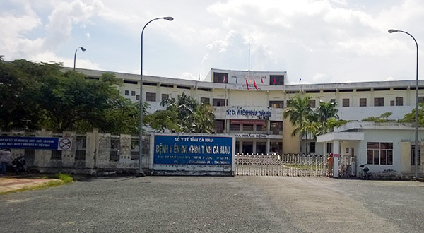 Bệnh viện đa khoa Cà Mau nợ hàng chục tỷ đồng