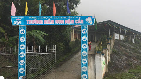Sắp Tết, 22 trường mầm non ngỡ ngàng bị thu lại tiền tỷ phụ cấp