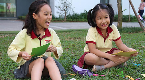 Những lứa học sinh ‘cá hộp’