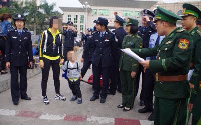 Giải cứu cháu bé sau nhiều ngày bị lừa sang Trung Quốc