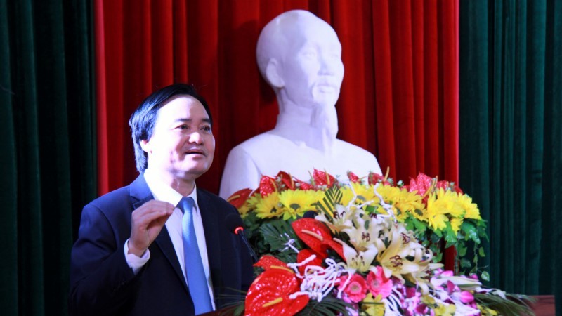 Bộ trưởng Phùng Xuân Nhạ: