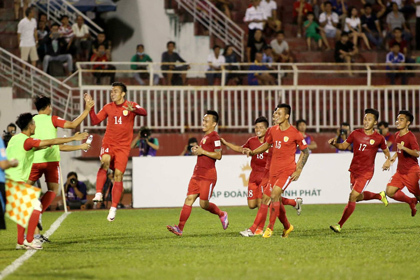 Công Vinh ra tay, TP.HCM có ngay 1 điểm trận mở màn V-League