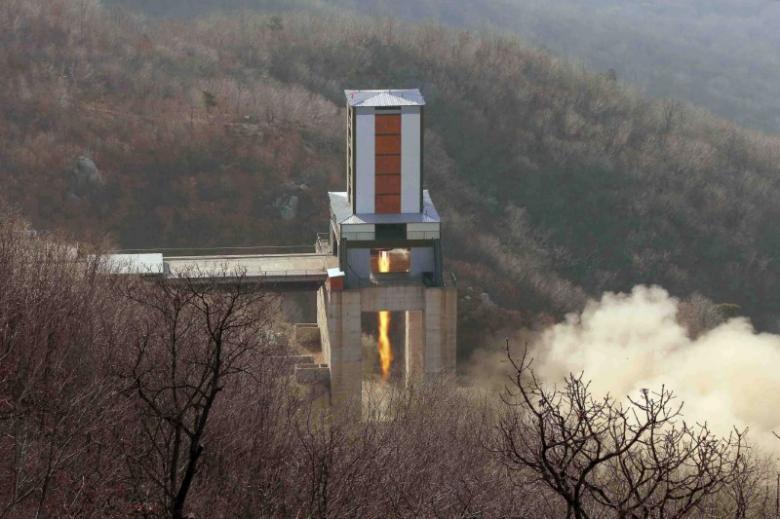 Triều Tiên tuyên bố thử tên lửa đạn đạo bất cứ lúc nào