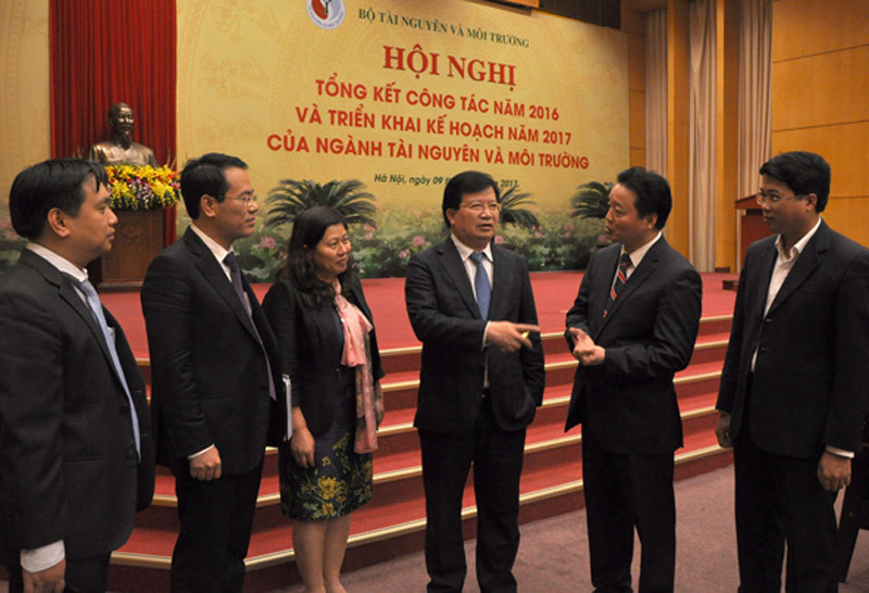 Còn cán bộ nhũng nhiễu khi dân làm thủ tục đất đai