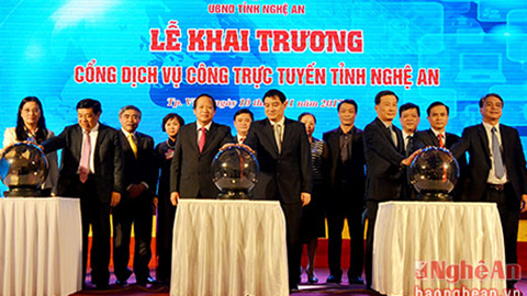 Nghệ An khai trương Cổng dịch vụ công trực tuyến