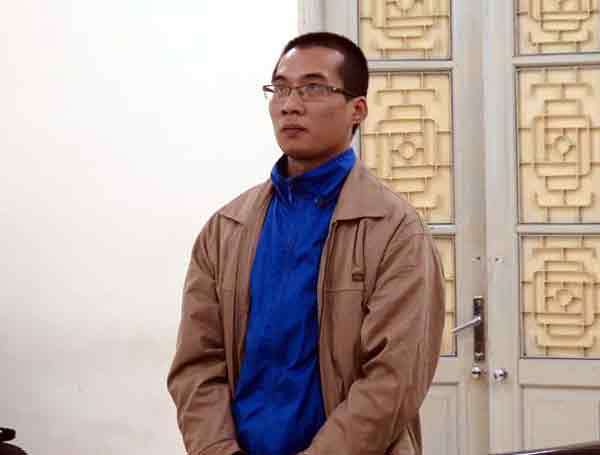 HN: Thầy giáo lừa chạy trường, xin việc cuỗm 700 trăm triệu