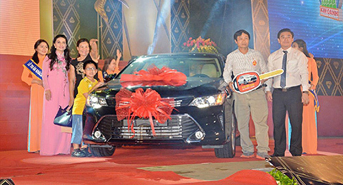 Kim Oanh tưng bừng tri ân hơn 3.000 khách hàng
