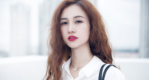 Đàn ông thành đạt thích phụ nữ mặc gì?
