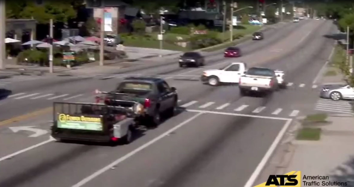 Những pha vượt đèn đỏ