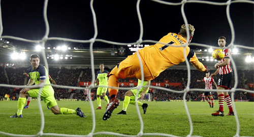 Tấn công bế tắc, Liverpool thua đau ở bán kết League Cup