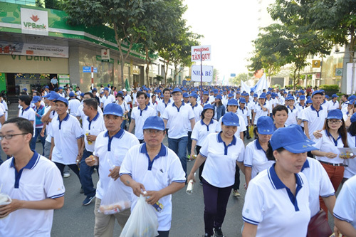 Mở mắt thành sao rồi... vụt tắt