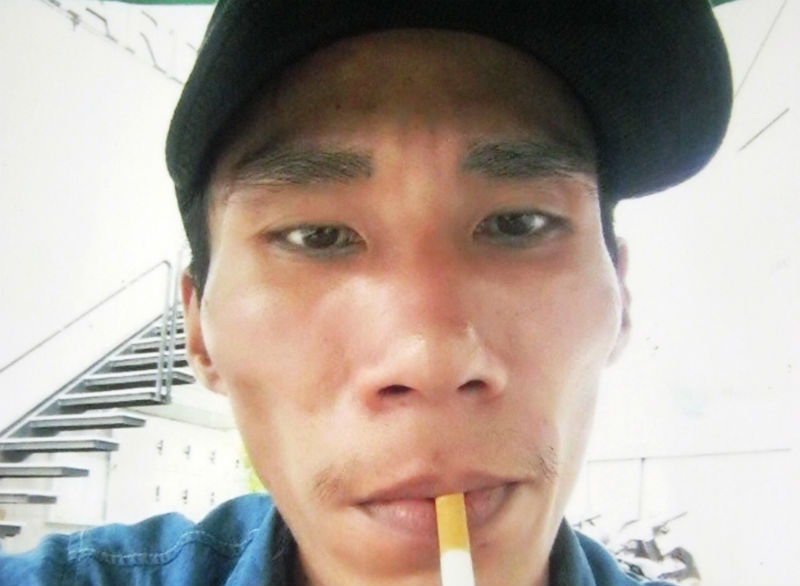 Níu kéo không thành, tưới xăng đốt bạn gái giữa phố