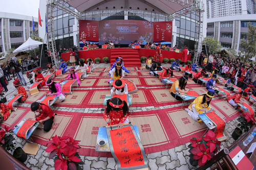 Hội xuân Vinschool 2017: “Tết bốn phương, xuân yêu thương”