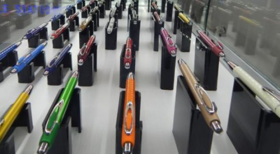 Mất 5 năm, tiêu tốn 60 triệu USD để nghiên cứu sản xuất bút bi