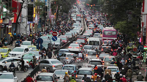 200.000 USD chống ùn tắc: Cấm rẽ trái, quay đầu