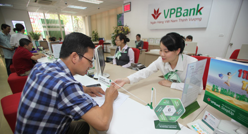 Làm gì với tiền lì xì Tết của con?