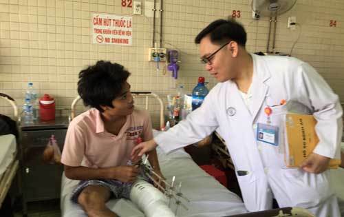 Gượng làm lo Tết, người đàn ông phải nhập viện cấp cứu