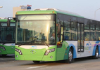 Hà Nội dựng dải phân cách phục vụ buýt nhanh