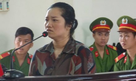 Vợ bí thư xã giết người, đốt xác thoát án tử nhờ luật mới