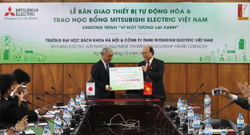 Mitsubishi Electric tài trợ 6 tỉ cho SV ngành tự động hóa