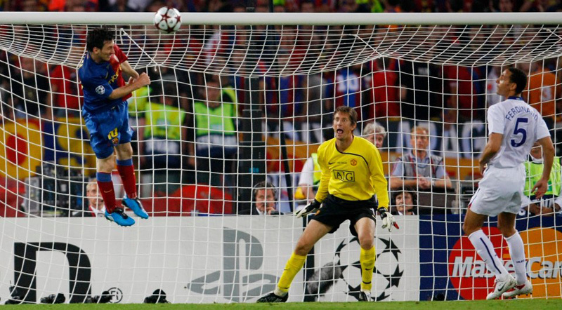 Vừa lên báo, Messi lại xát muốn vào nỗi đau MU