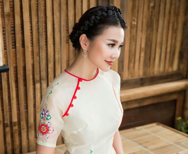 Hình ảnh hiếm gặp của siêu mẫu Thanh Hằng