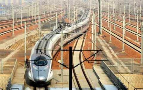 Con đường Tơ lụa mới của Trung Quốc: Một công đôi ba việc