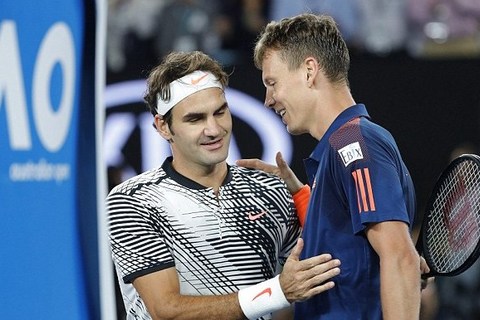Khuất phục Tomas Berdych, Federer đụng Nishikori ở vòng 4
