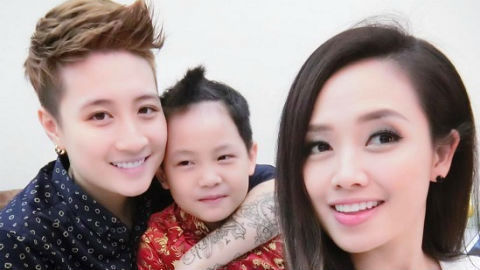 MC VTV yêu đồng giới chia sẻ ảnh hạnh phúc bên con trai và người tình